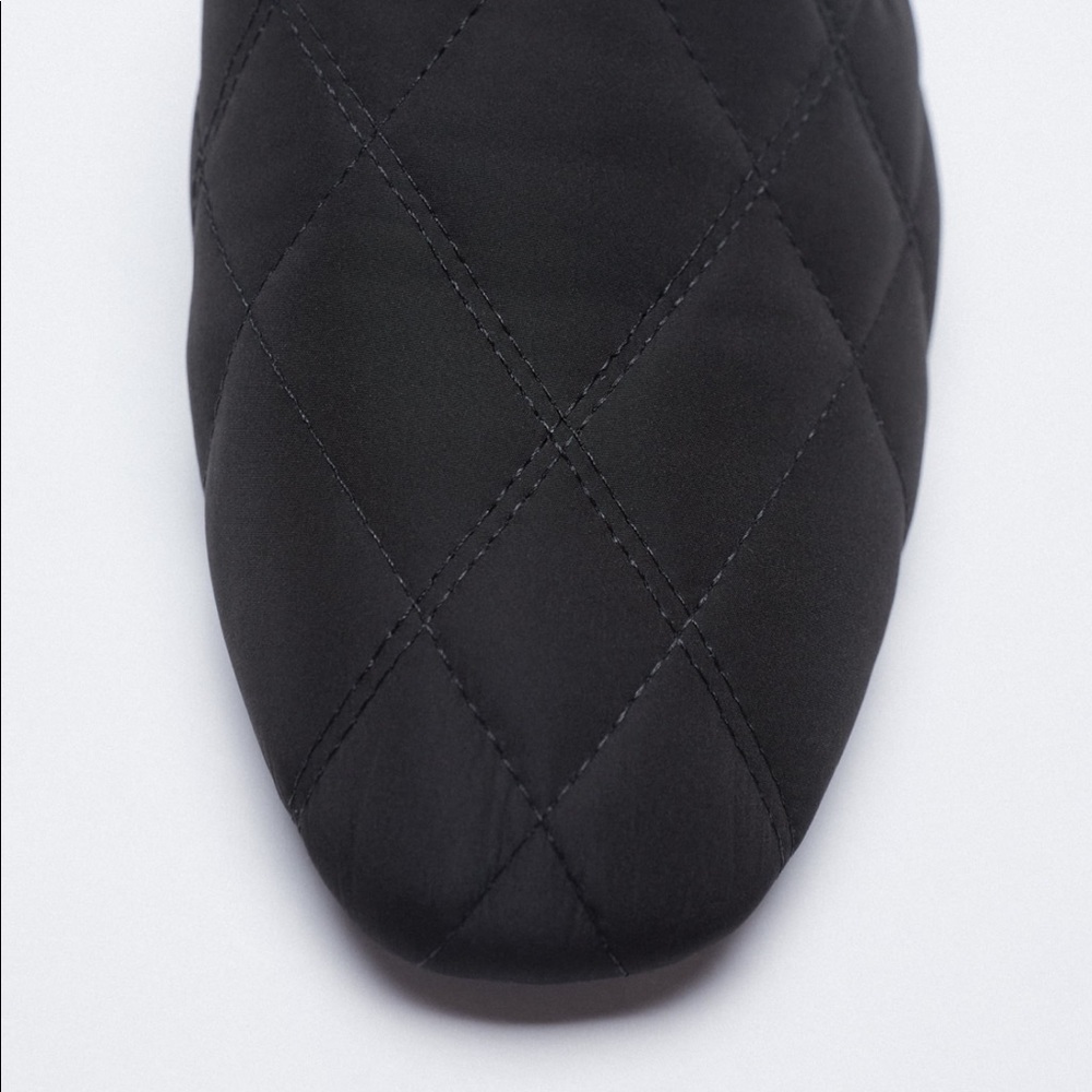 NWT’S Zara Black Quilted Flat Mules 7.5 - Picture 4 of 7